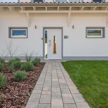 Feriendomizil Im Luftkurort - Ferienhaus-sauna-see-onsenbad Krakow am See